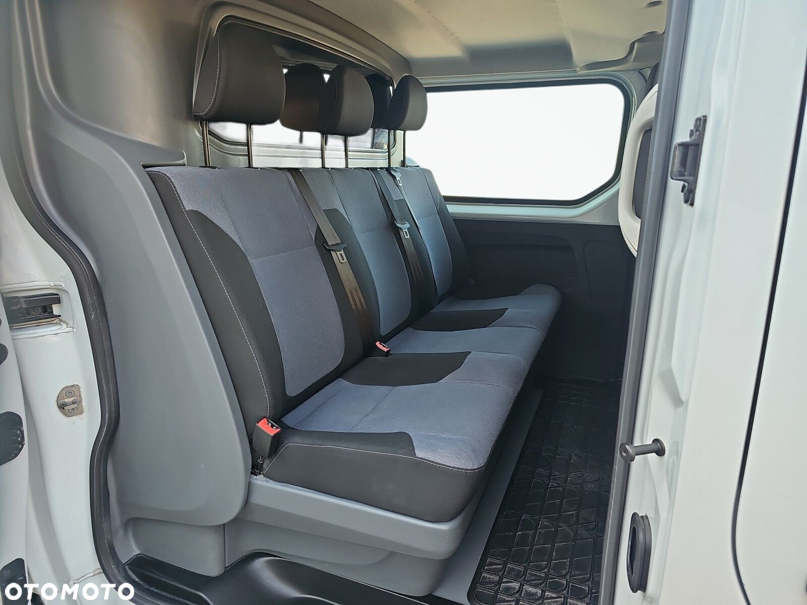 Opel Vivaro - 12