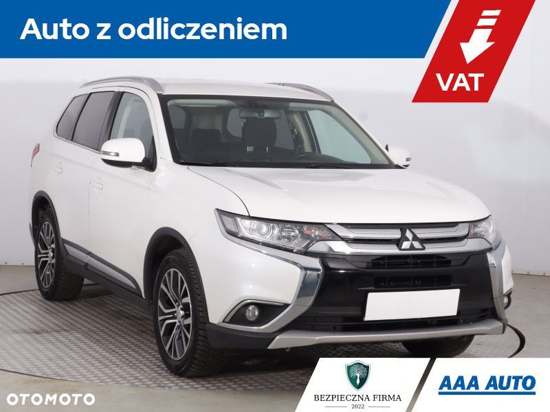 Mitsubishi Outlander - 2