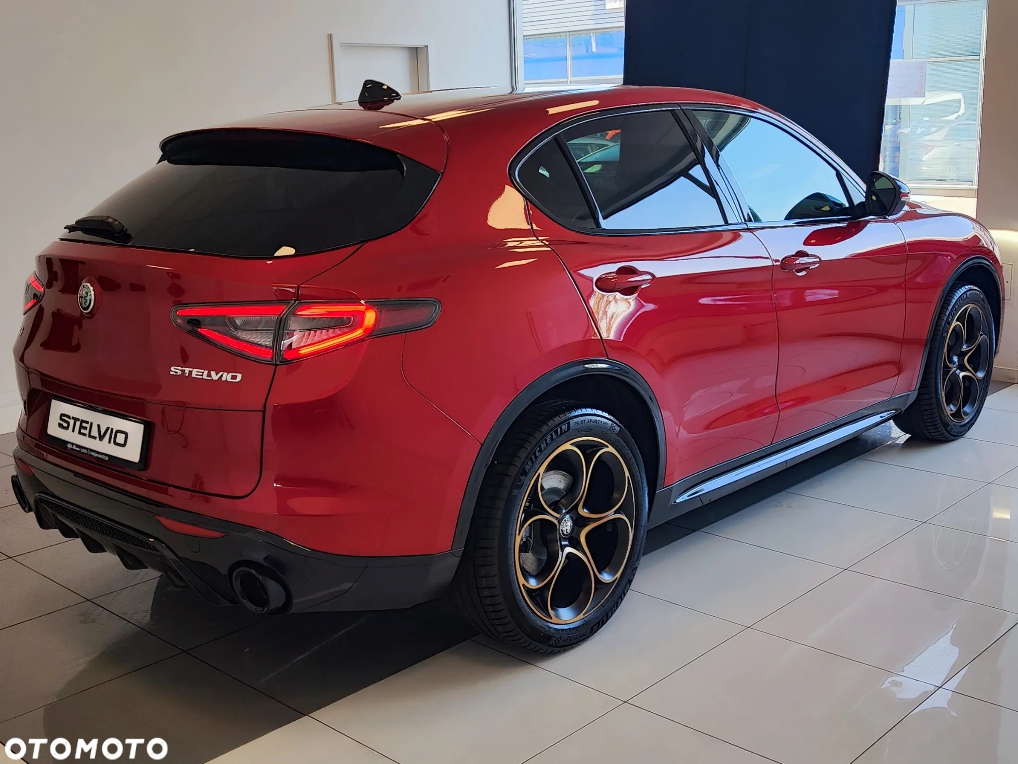 Alfa Romeo Stelvio 2.0 Turbo Intensa Q4 - 7