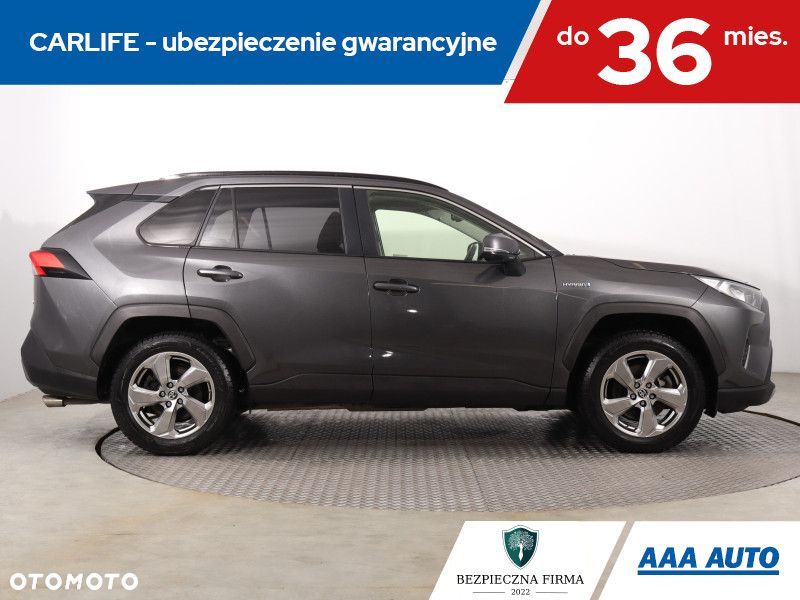 Toyota RAV4 - 8