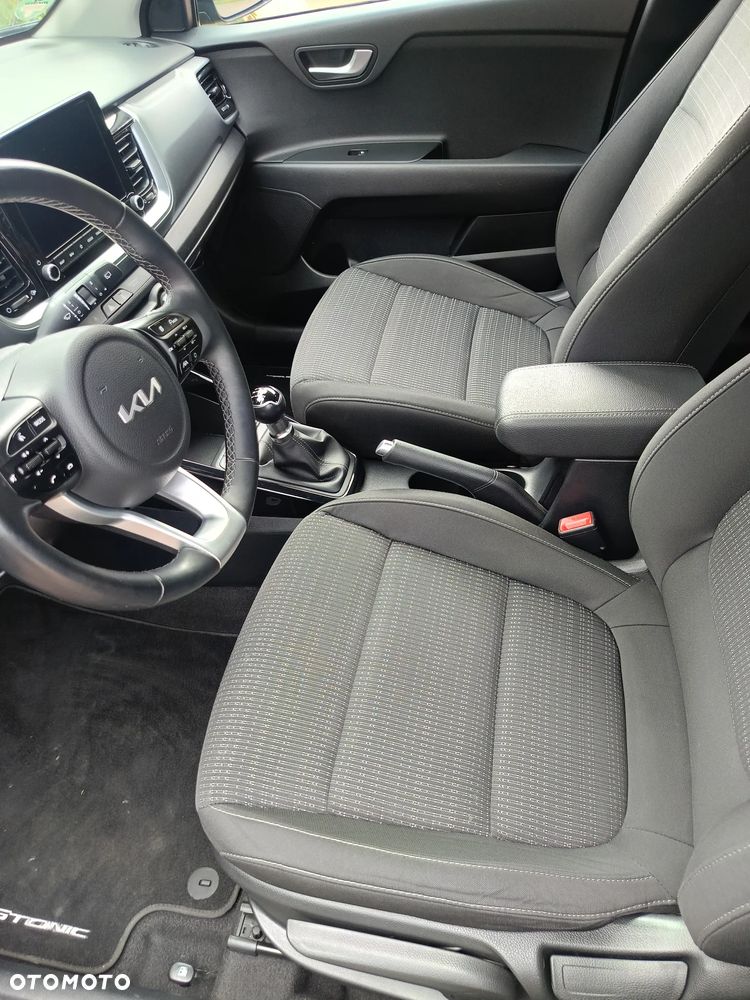 Kia Stonic - 10