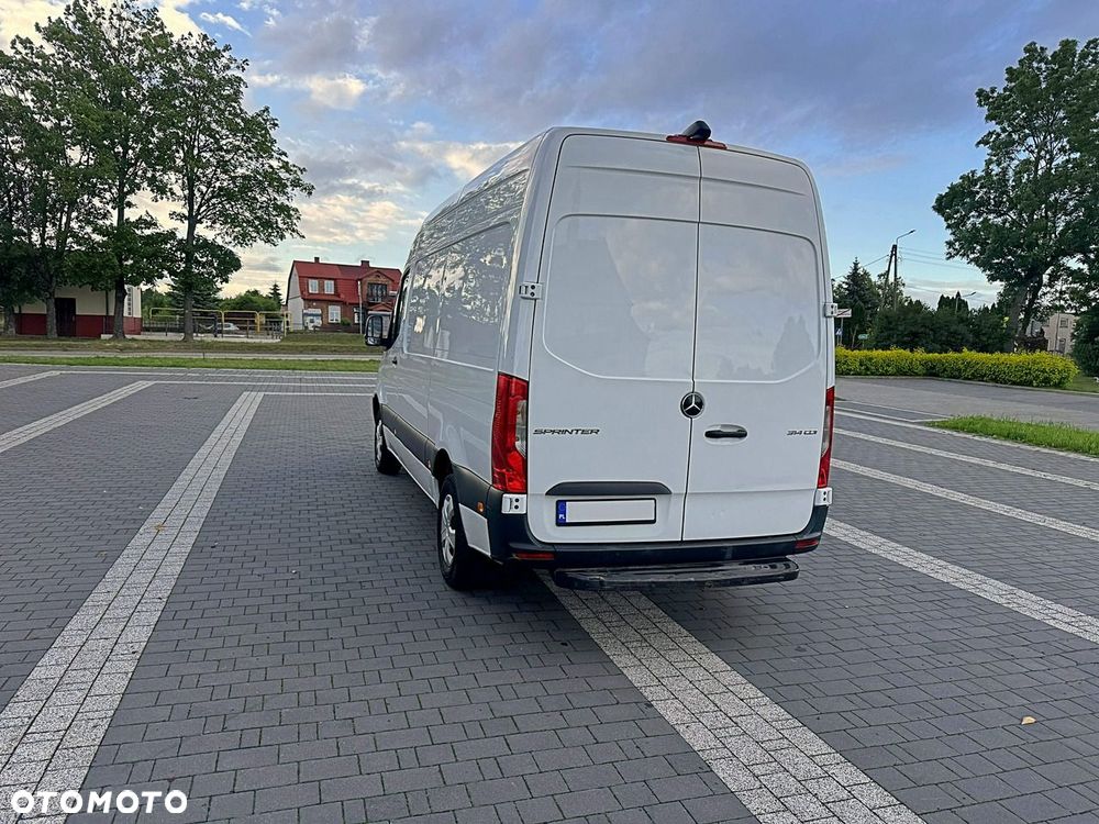 Mercedes-Benz Sprinter - 17