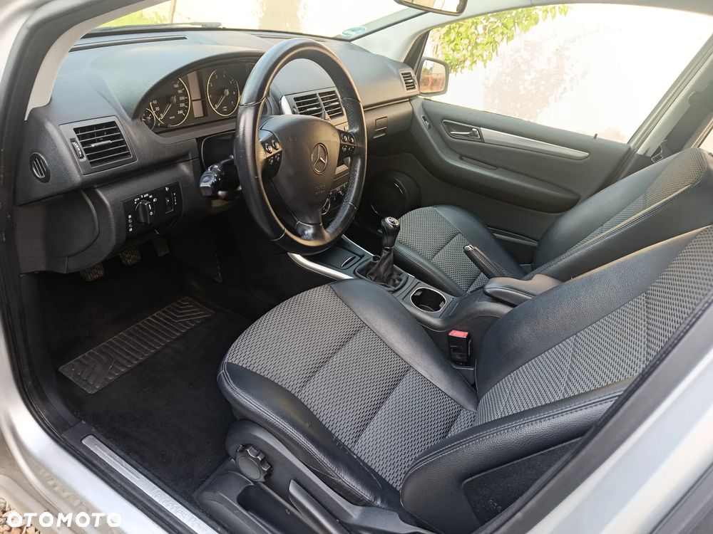 Mercedes-Benz Klasa A 150 Avantgarde Edition 10 - 9