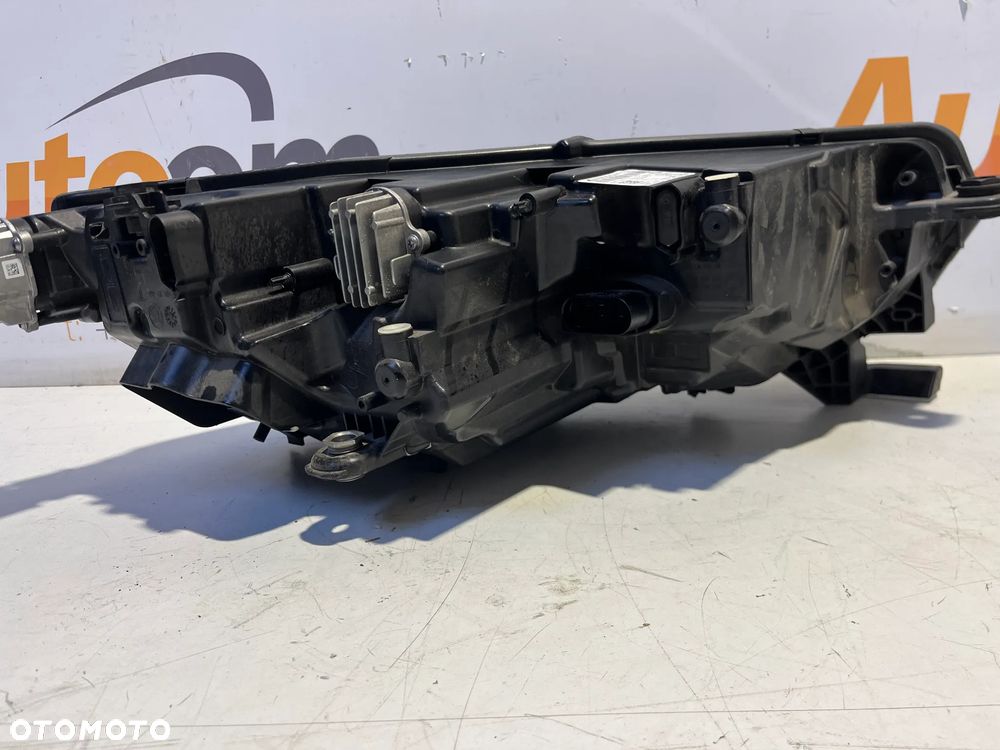 Škoda Octavia IV 4 lampa lewy/prawy  przód 5E4941015A,5E4941016A 2021R - 10