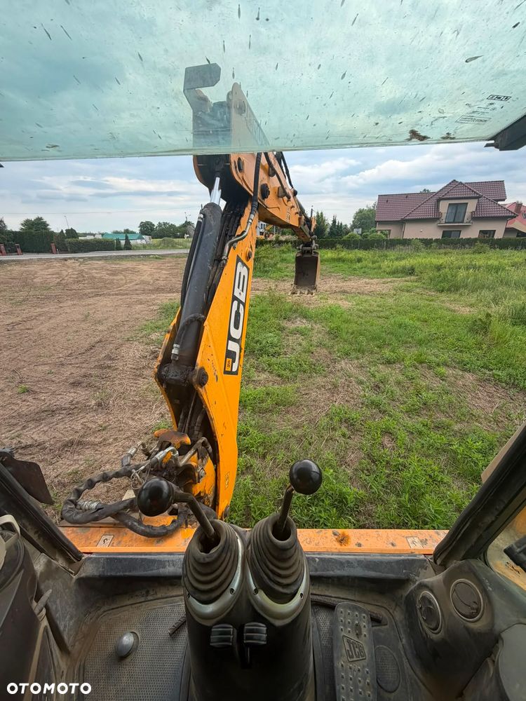 JCB 3 CX - 10