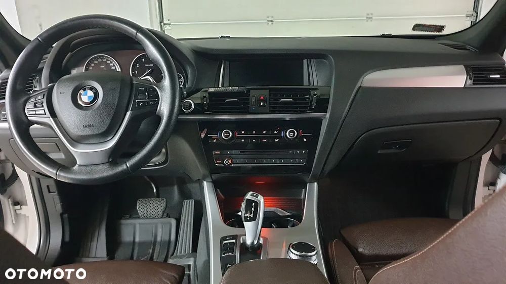 BMW X4 xDrive20i xLine - 25