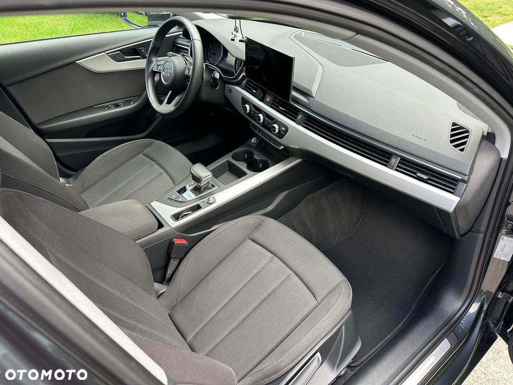 Audi A4 Avant 30 TDI S tronic - 17