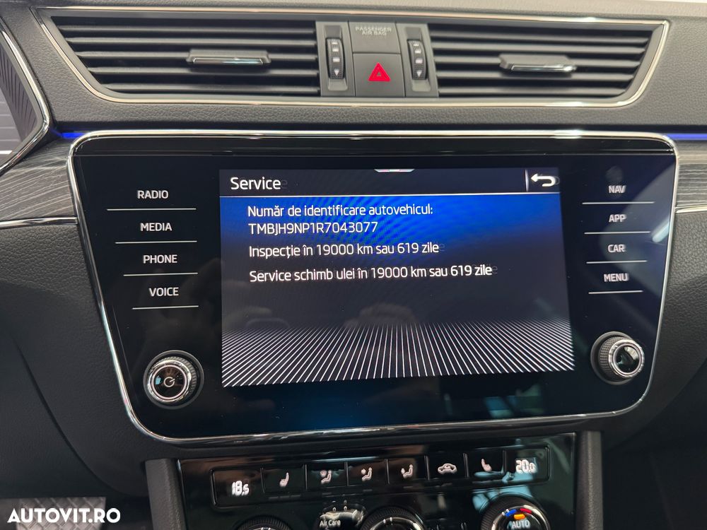 Skoda Superb 2.0 TDI DSG Style - 31