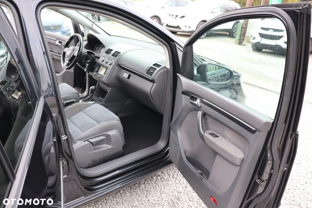 Volkswagen Touran 2.0 TDI DPF Comfortline DSG - 12
