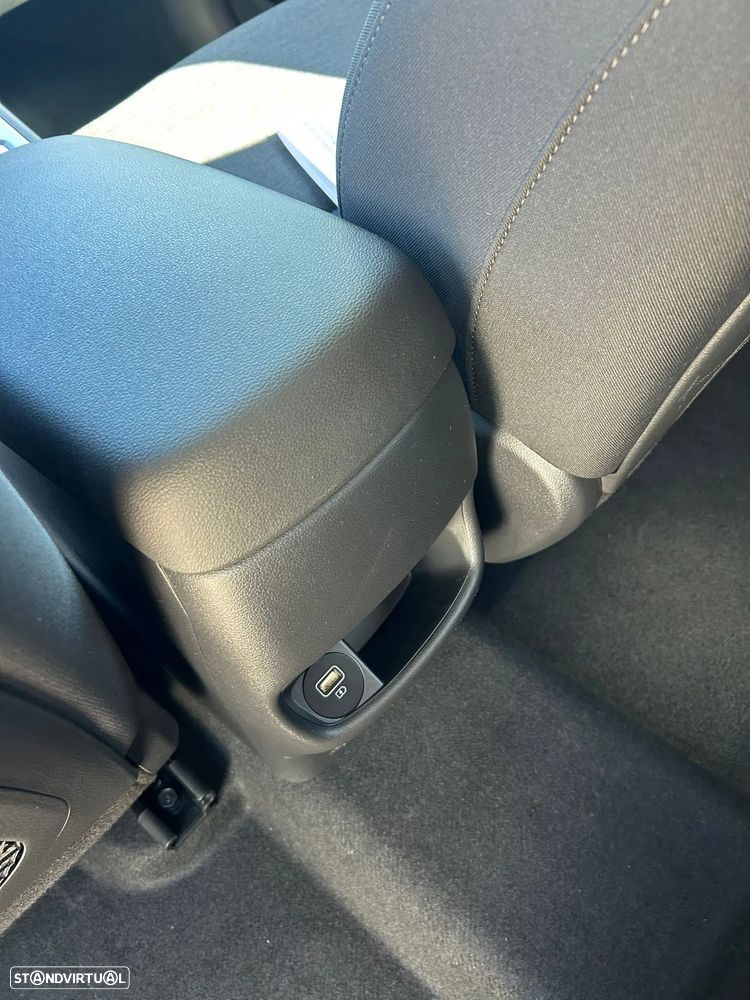 Hyundai Kauai Premium - 11