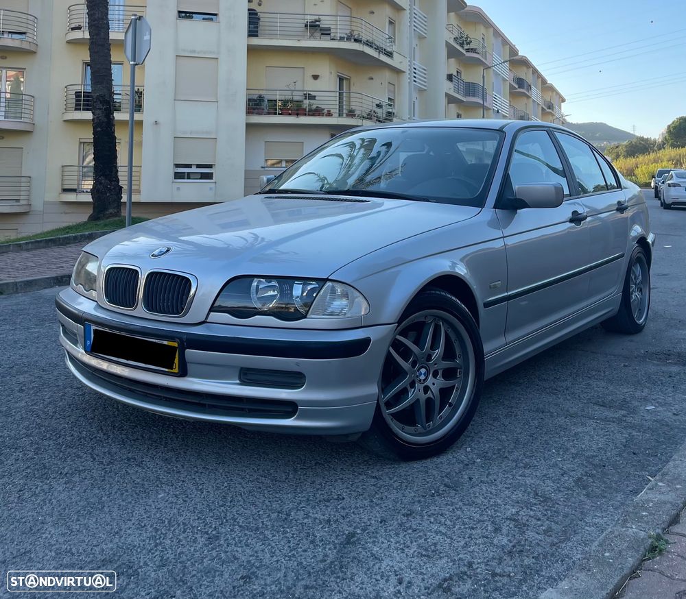 BMW 320