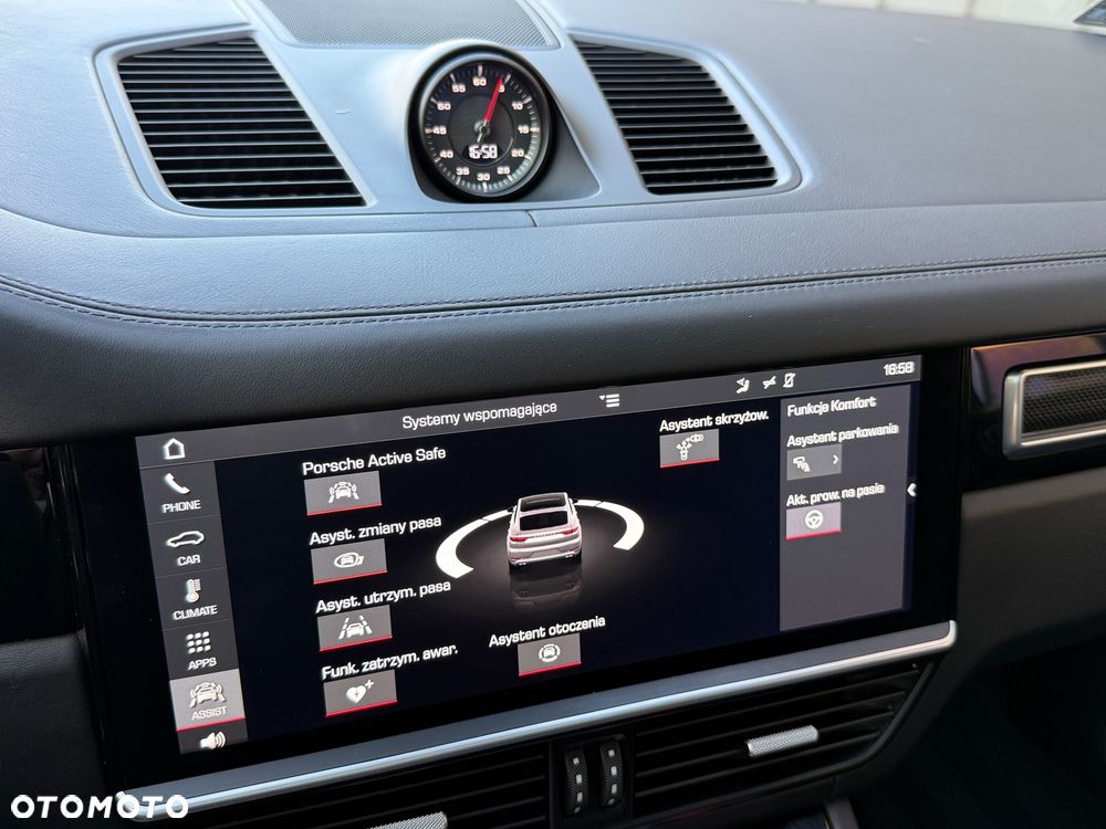 Porsche Cayenne - 17