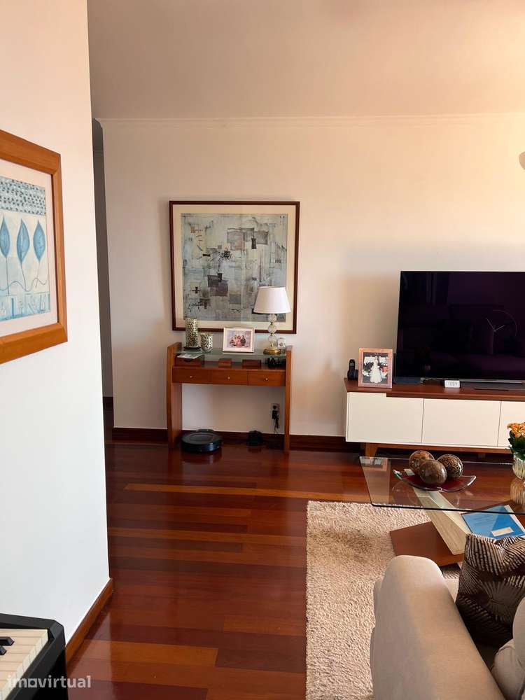 Penthouse T2 +1 no Garajau com vista mar 180º - Grande imagem: 5/25
