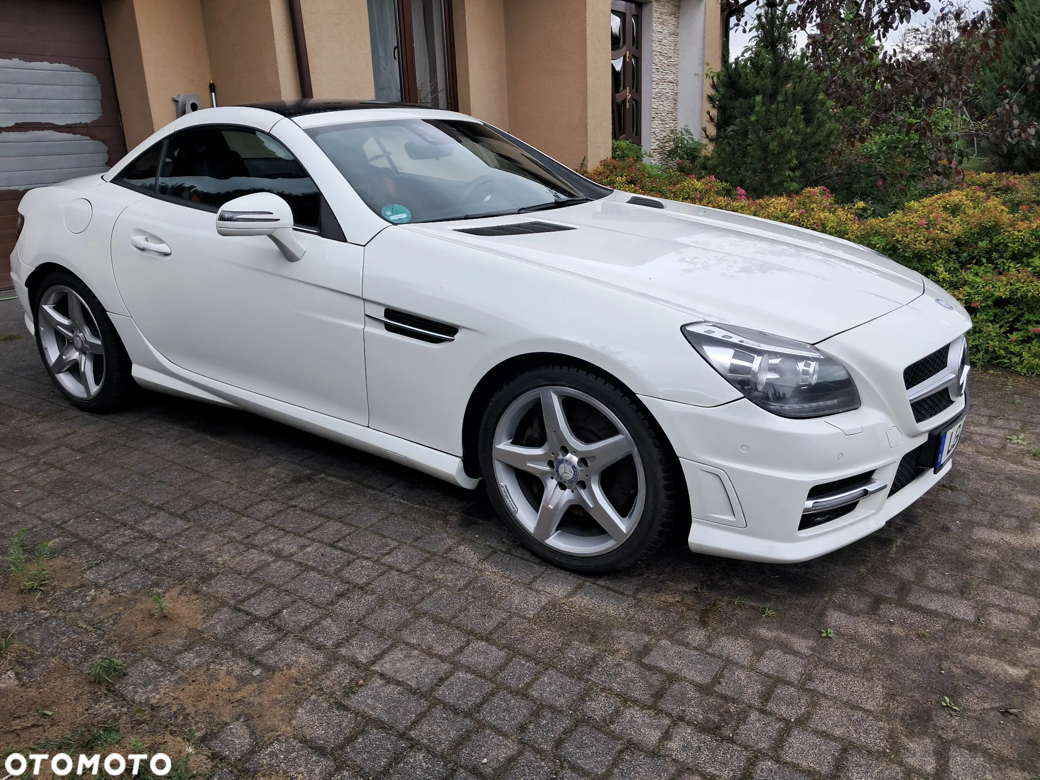 Mercedes-Benz SLK 250 CGI - 9