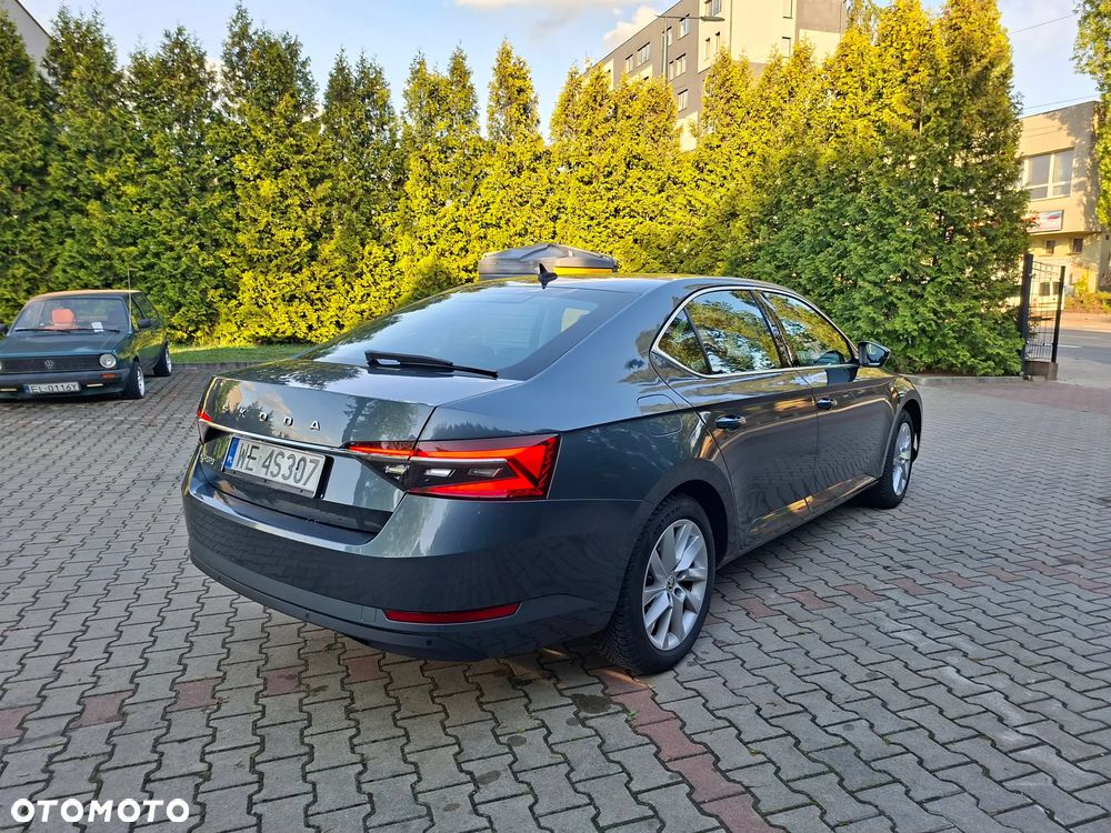 Skoda Superb 2.0 TDI SCR Ambition DSG - 5