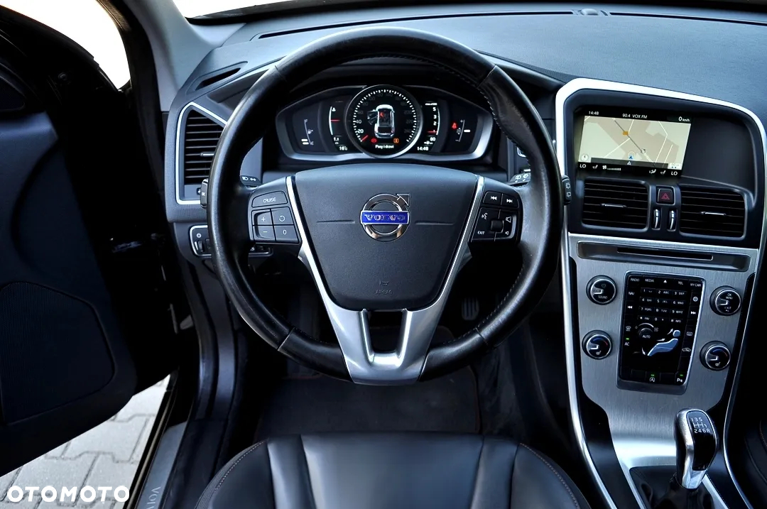Volvo XC 60 D3 Drive-E Ocean Race - 25