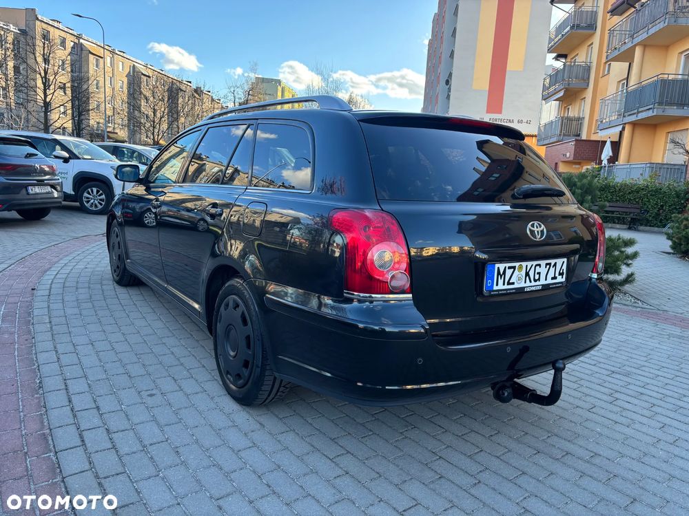 Toyota Avensis 1.8 VVT-i Executive - 10