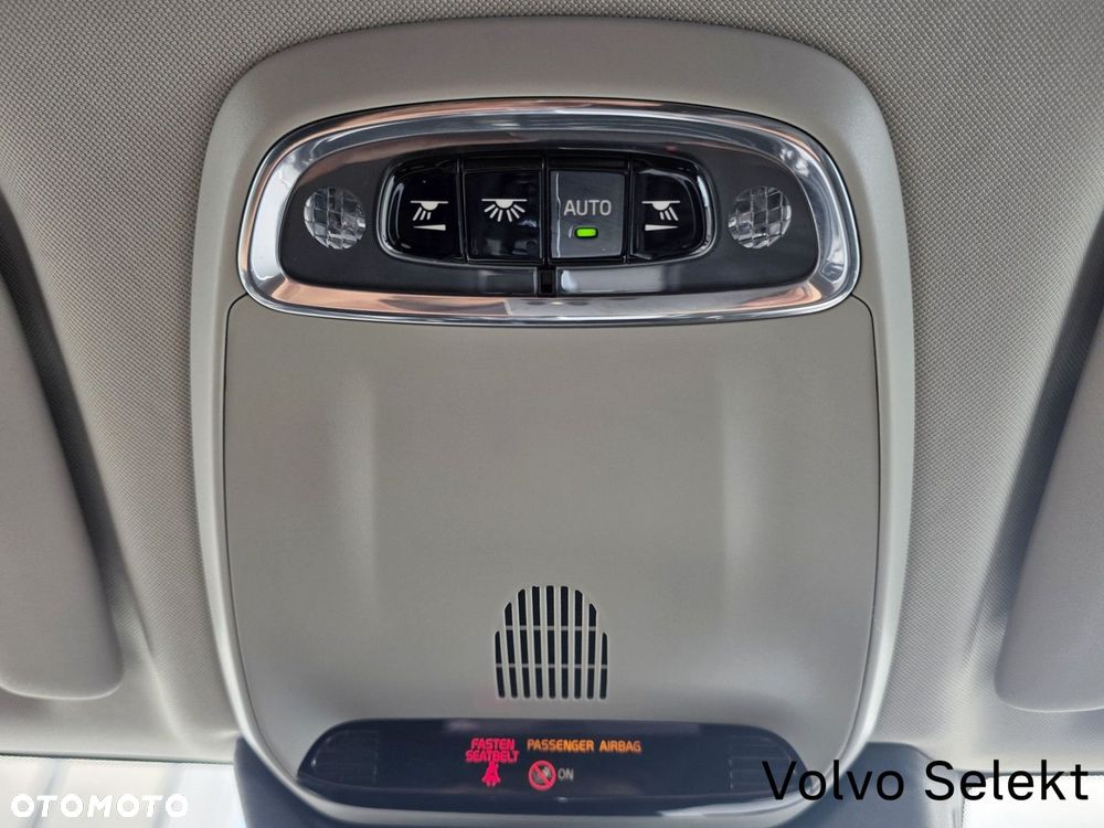 Volvo XC 60 - 30