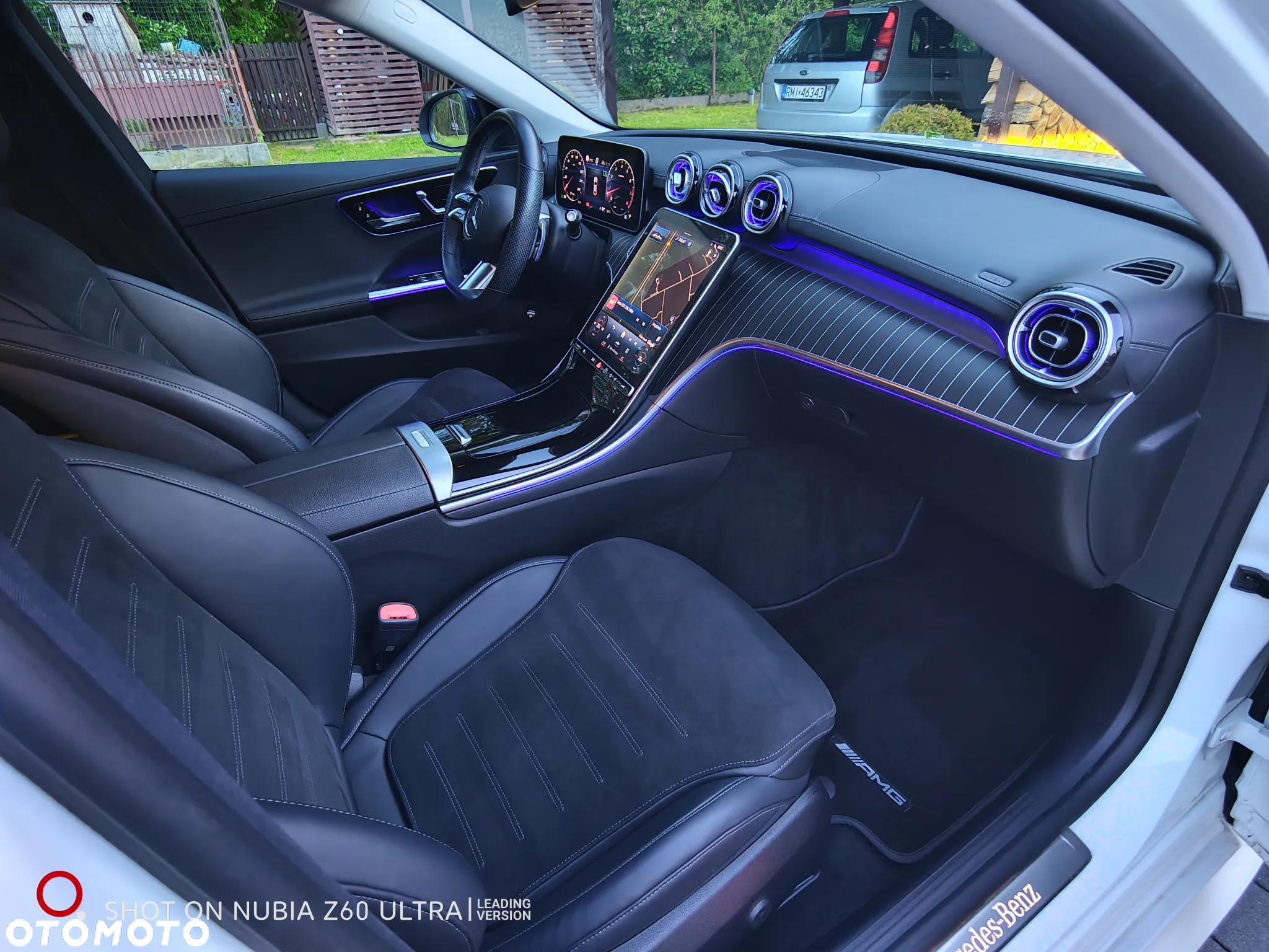 Mercedes-Benz Klasa C 200 mHEV 4-Matic AMG - 39