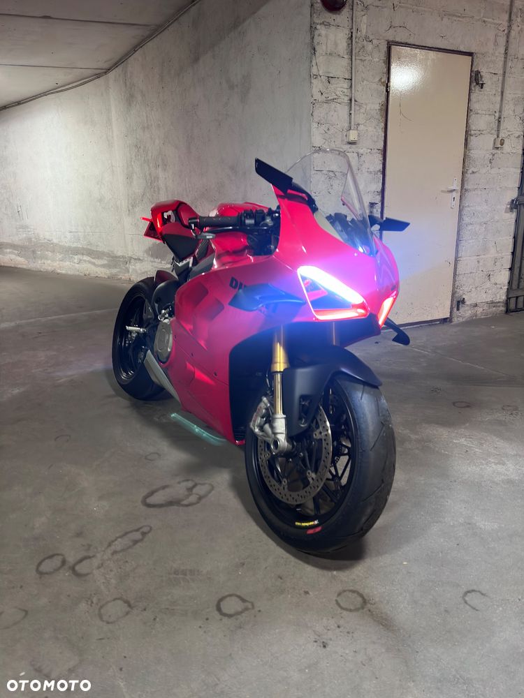 Ducati Panigale V4S - 25