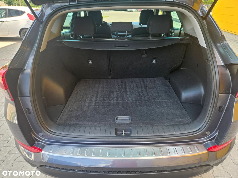 Hyundai Tucson blue 1.6 GDi 2WD Navi - 23