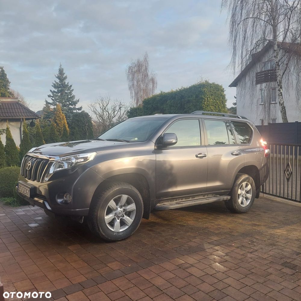 Toyota Land Cruiser LC 2.8 D-4D Prado - 11