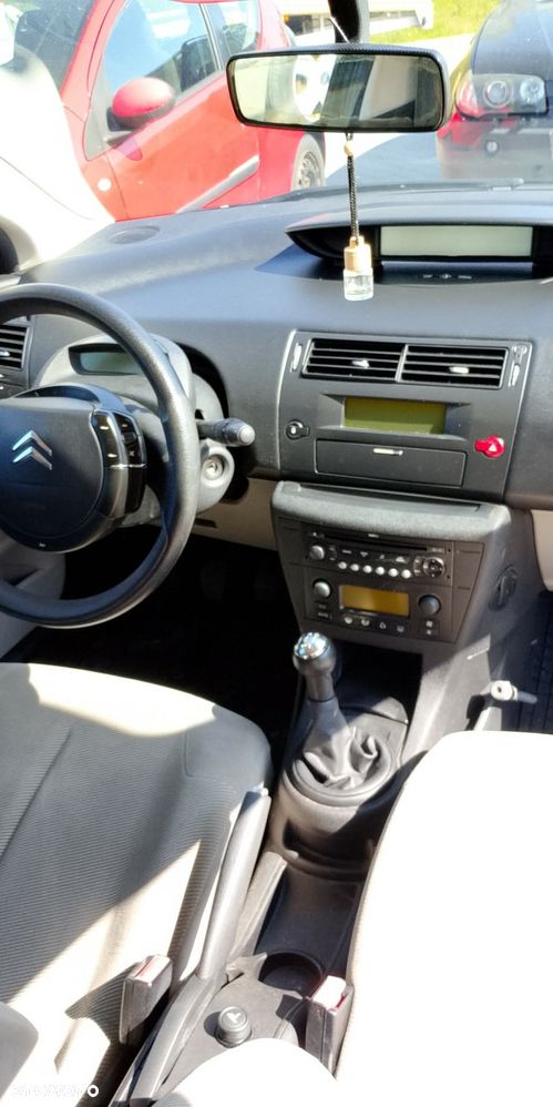 Citroën C4 1.4 16V X - 4