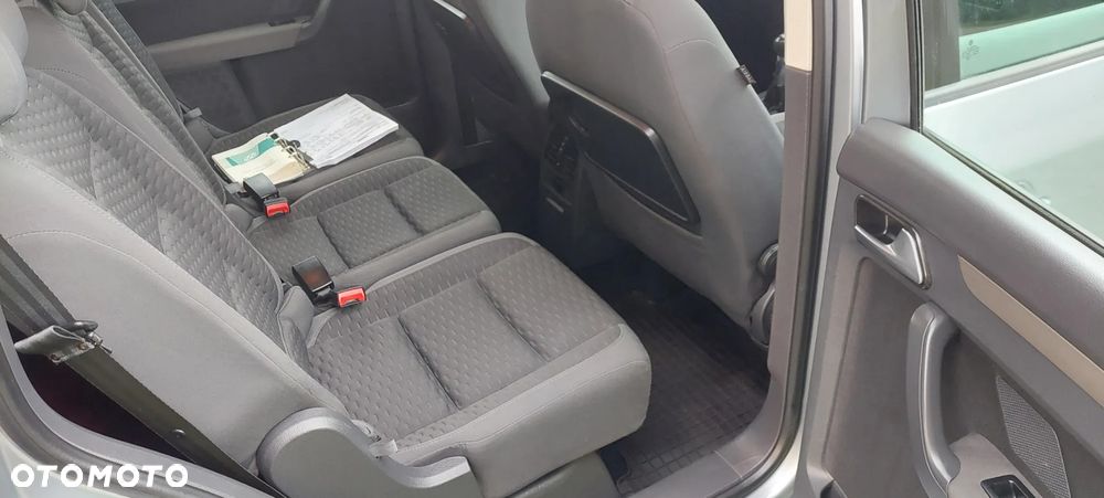 Volkswagen Touran 1.9 TDI Highline - 11