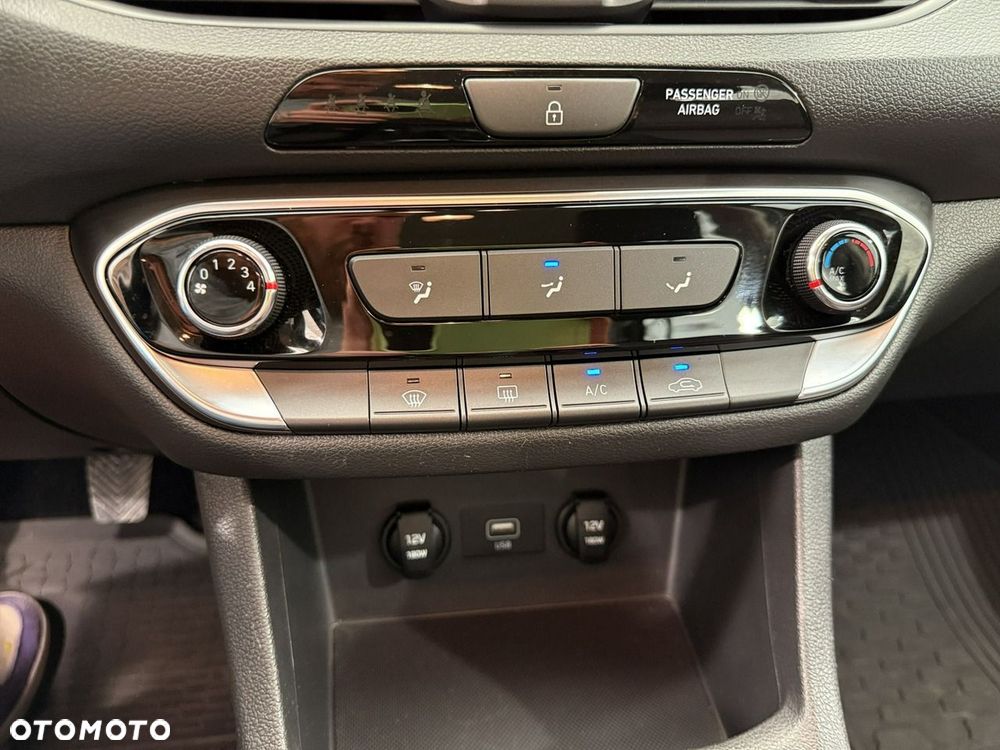 Hyundai i30 - 21