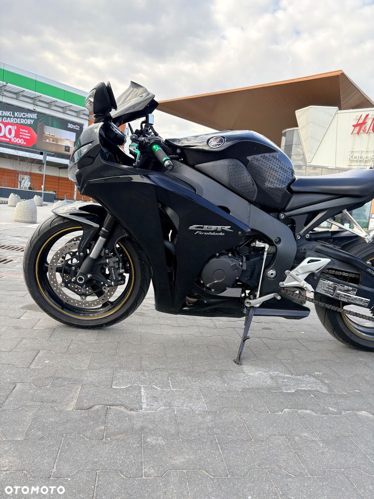 Honda CBR - 8
