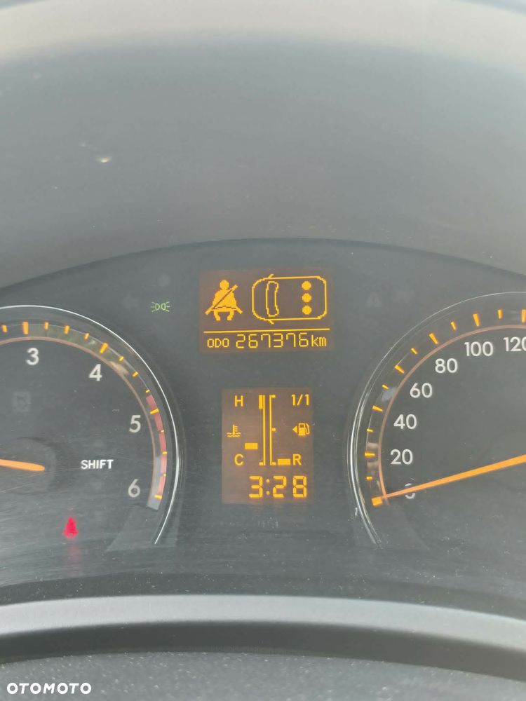 Toyota Avensis 2.0 D-4D 2010 - 12