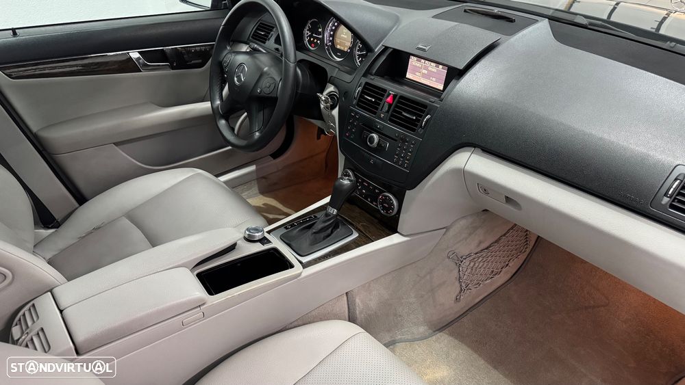 Mercedes-Benz C 180 K Avantgarde BlueEfficiency Aut. - 27