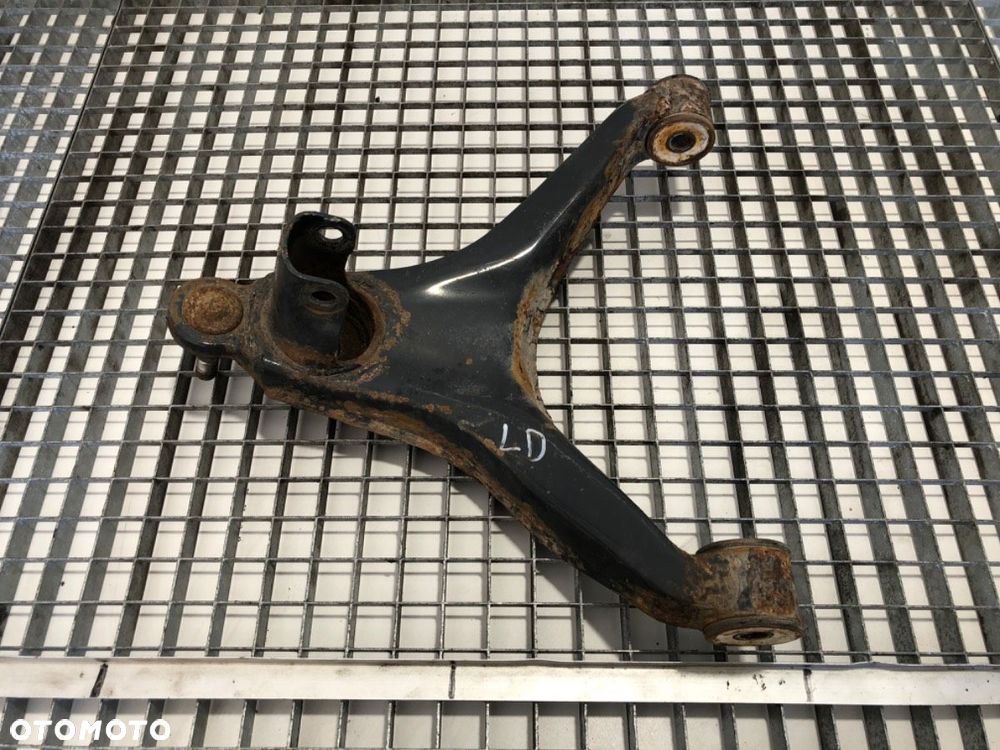 WAHACZ LEWY PRZÓD DOLNY  IVECO DAILY VI Autobus 2014 - 2022 50C16 115 kW [156 KM] olej napędowy - 1