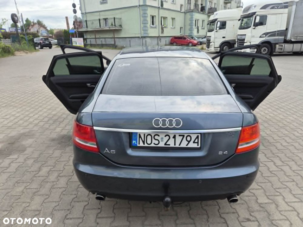 Audi A6 Limousine 2.4 - 14