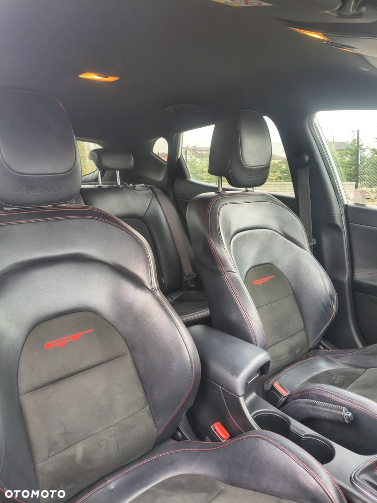 Kia Ceed - 16
