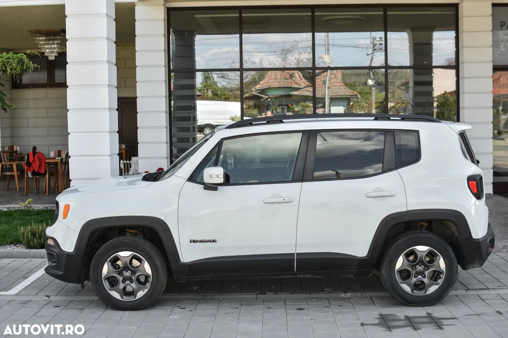 Jeep Renegade - 16