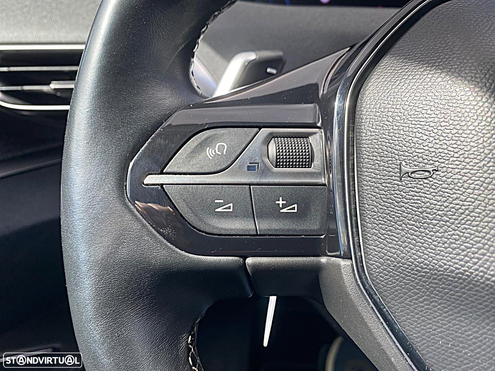 Peugeot 3008 1.2 PureTech Allure Pack EAT8 - 16