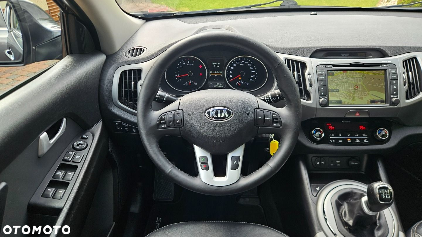 Kia Sportage 1.7 CRDI 2WD Dream-Team Edition - 18