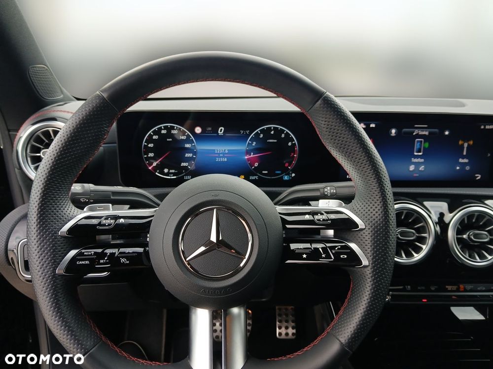 Mercedes-Benz CLA 180 mHEV AMG Line 7G-DCT - 10