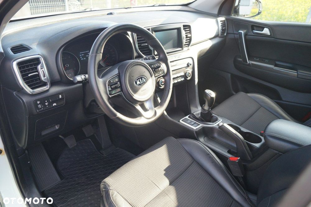 Kia Sportage - 12