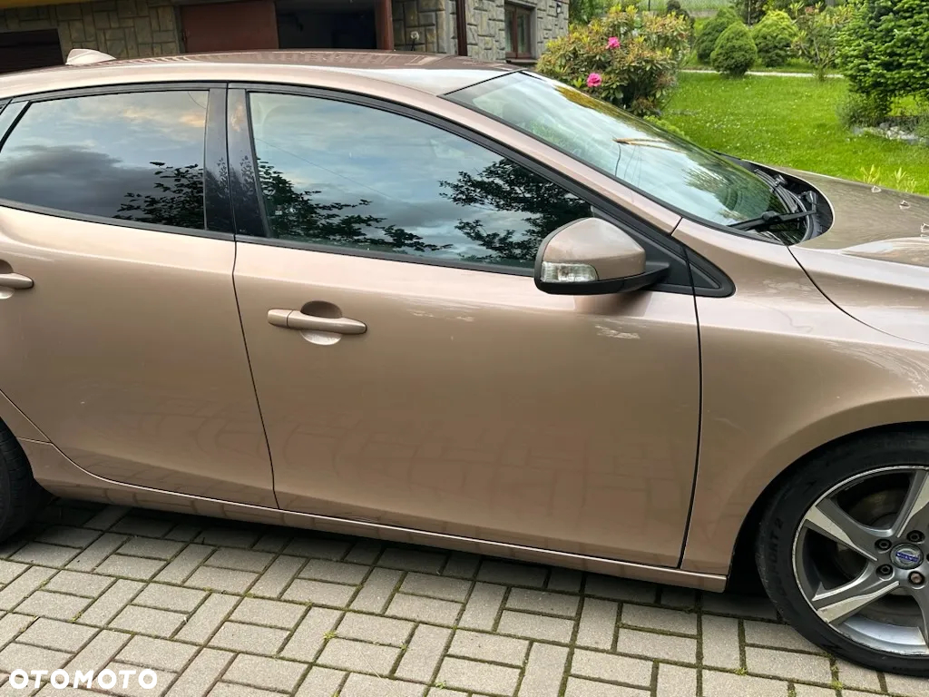 Volvo V40 D2 - 2