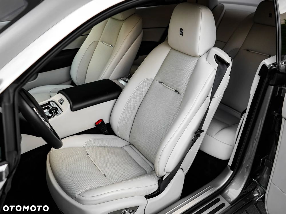 Rolls-Royce Wraith - 28