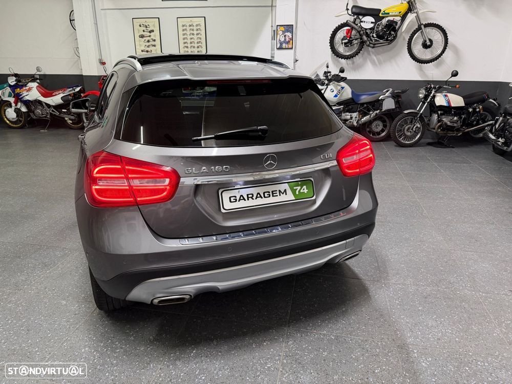 Mercedes-Benz GLA 180 CDI Urban - 4