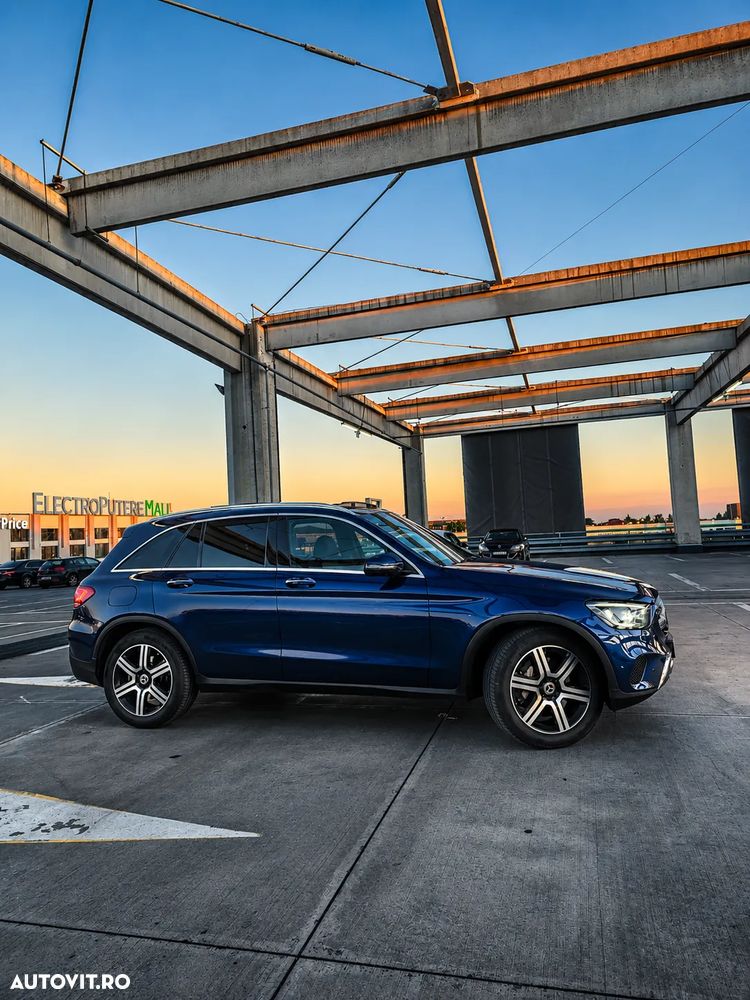 Mercedes-Benz GLC 300 d 4MATIC 9G-TRONIC - 4