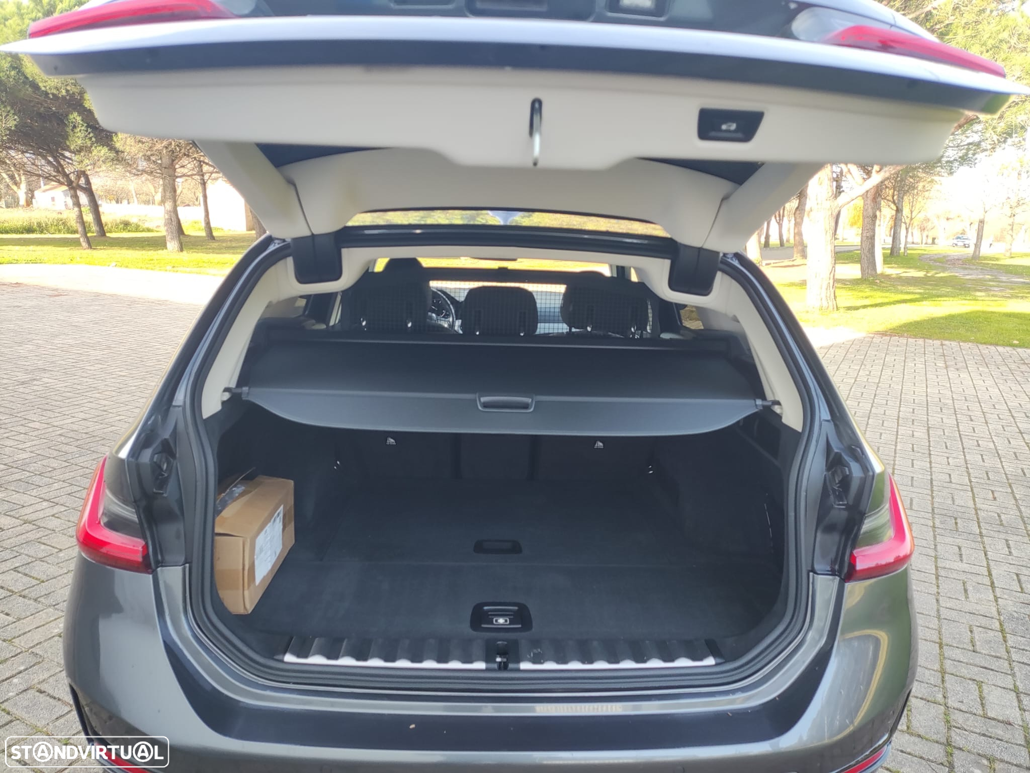 BMW 318 d Touring Advantage Auto - 17