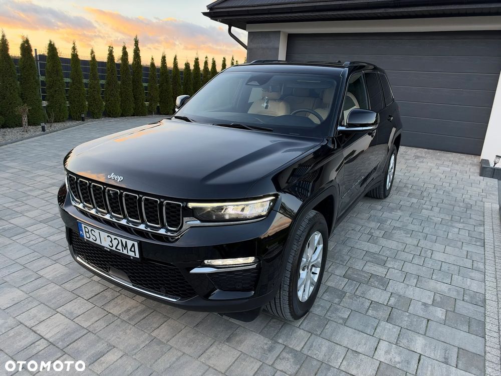 Jeep Grand Cherokee - 12