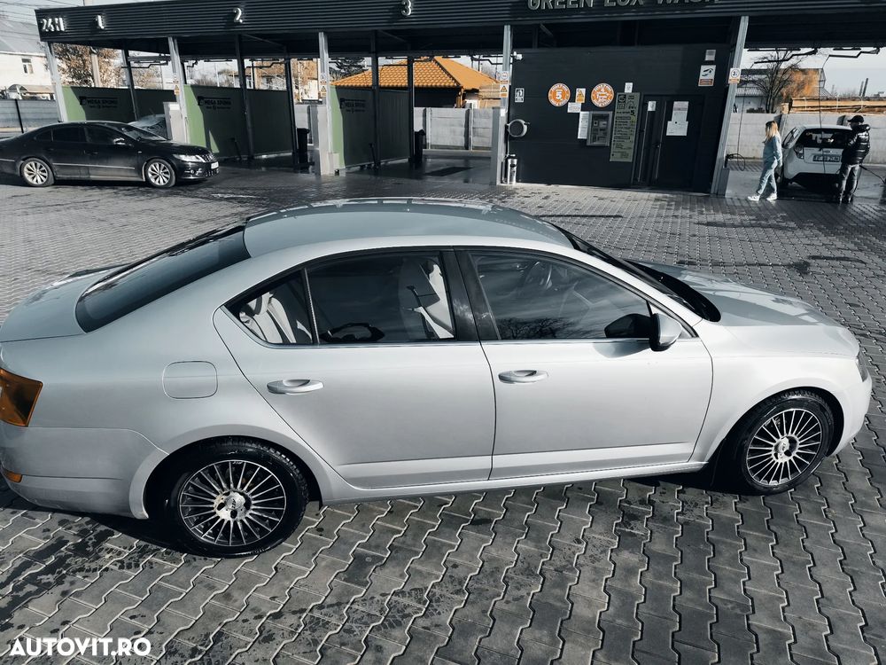 Skoda Octavia 2.0 TDI AMBITION - 3