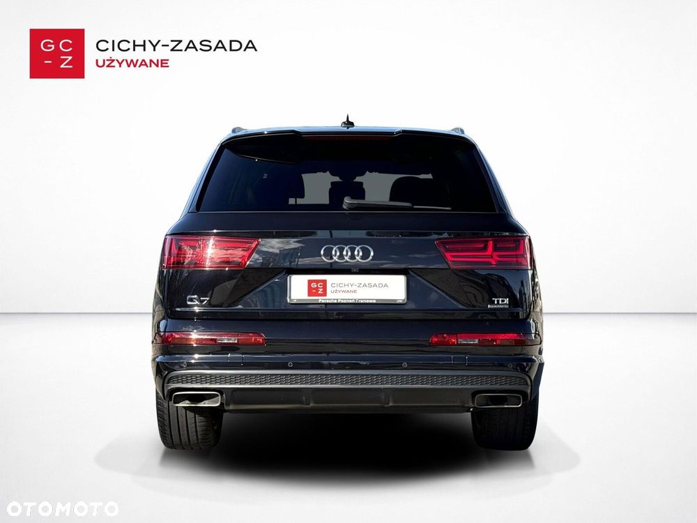 Audi Q7 2016 photo 4