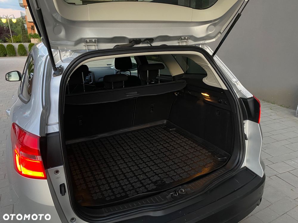 Ford Focus 1.6 Gold X - 30
