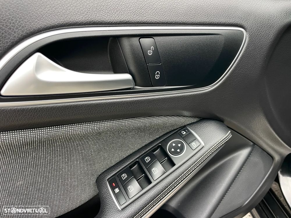 Mercedes-Benz A 180 d Urban - 24